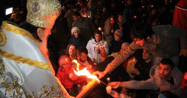 Hristos a Înviat! Sute de constănțeni au participat la Slujba de Înviere - 9