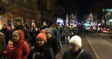 GALERIE FOTO-VIDEO / PROTESTE DE AMPLOARE la Constanța: "PSD, ciuma roșie!" - 8