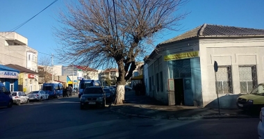 GALERIE FOTO / DESCINDERI ÎN CENTRUL CONSTANȚEI. ZECI DE JANDARMI ȘI POLIȚIȘTI SUNT MOBILIZAȚI - 6