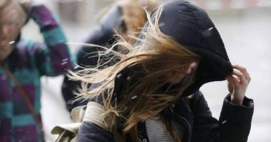 Stire din Social : Vine frigul în România. Meteorologii avertizează că urmează „cele mai reci zile din această toamnă”