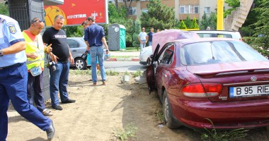 ACCIDENT în zona Dacia / Două persoane au ajuns la spital - Galerie FOTO - 9