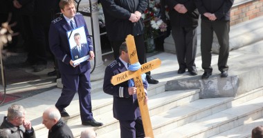 Unul dintre cei mai buni polițiști din Constanța, înmormântat cu onoruri militare / GALERIE FOTO - 2