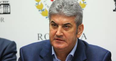 Stire din Politică-Administrație : Gabriel Oprea la Constanța / "Un obiectiv ambițios, greu. E important pentru noi"