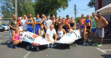 Stire din Sport : GALERIE FOTO / Bob: Iată cine sunt câștigătorii primei ediții a Campionatului de împins bobul pe rotile – Cupa Brick