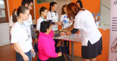 Stire din Sănătate : Medicii din Constanța ne avertizează: Boala cronică de rinichi, un "ucigaș" tăcut!