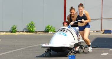 GALERIE FOTO / Bob: Iată cine sunt câștigătorii primei ediții a Campionatului de împins bobul pe rotile – Cupa Brick - 8