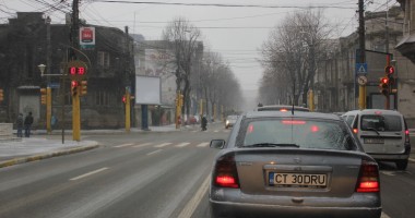 Trafic dificil în Constanța, asfaltul este acoperit cu gheață / Vezi aici cum se circulă - 2