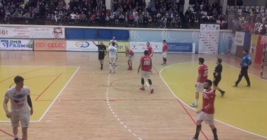 VIDEO / HC Dobrogea Sud - Dinamo București / INCIDENTE ÎNTRE FANII DINAMOVIȘTI ȘI FORȚELE DE ORDINE - 2