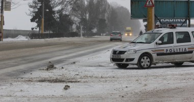 Stire din Eveniment : Bulgarii au interzis accesul camioanelor de peste zece tone dinspre România