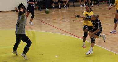 Debut de succes pentru "universitarele" constănțene - 3