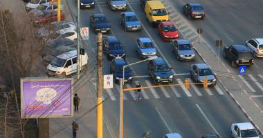 Intersecția de la Cora, ambuteiaje și tamponări. Cum vrea Poliția Rutieră să deblocheze zona - 11