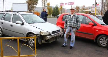Galerie FOTO. Accident în lanț, în Constanța. Trei mașini implicate - 9