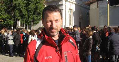 Stire din Economie : Revolta "pălmașilor" din Finanțele Publice