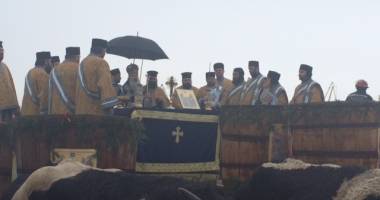 BOBOTEAZĂ / Mii de constănțeni, prezenți pe faleza Cazinoului. Galerie foto - 6