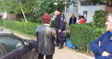 UPDATE. TRAFIC ÎNGREUNAT PE AUREL VLAICU. AMBULANȚELE SMURD INTERVIN LA FAȚA LOCULUI - 2