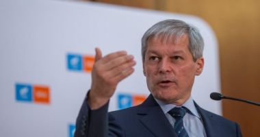 Stire din Politică-Administrație : Dacian Cioloș, cu demisia pe masă. Ședință decisivă la USR