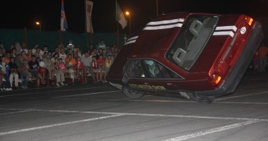Camioanele monster truck "strivesc" parcarea de la Maritimo | GALERIE FOTO - 2