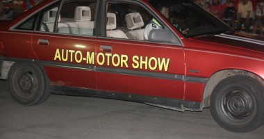 Camioanele monster truck "strivesc" parcarea de la Maritimo | GALERIE FOTO - 3