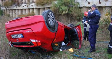 Mărturii despre accidentul de pe "Traian". Cum a plonjat șoferița cu mașina în râpă! Vezi aici imagini spectaculoase! - 3