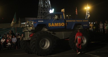 Camioanele monster truck "strivesc" parcarea de la Maritimo | GALERIE FOTO - 10