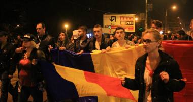 GALERIE FOTO-VIDEO / Constănțenii, din nou în stradă. 2.000 de oameni au plecat în marș și au scandat "Constanța, trezește-te!" - 4