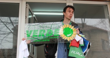Incident la conferința de presă susținută de deputatul Remus Cernea - 2