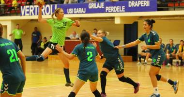 Galerie foto. Handbal feminin: CSU Neptun, înfrângere usturătoare pe teren propriu - 3