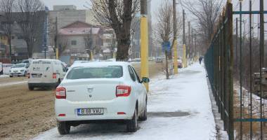 Stire din Eveniment : Iarna la Constanța. Ultimul bilanț: localități izolate și persoane blocate în mașini