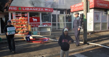 Ce a ars în incendiul din Piața Griviței  FOTO - 4