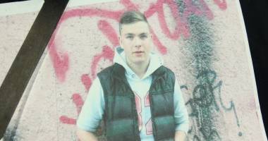 IMAGINI SFÂȘIETOARE! Tânărul mort în accidentul de la Tariverde, condus pe ultimul drum - 5