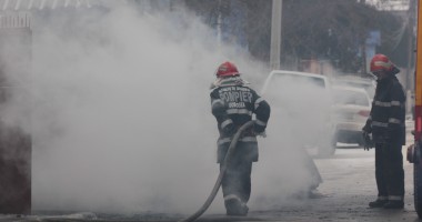 Galerie FOTO / Un incendiu a nimicit o vilă din municipiul Constanța - 4
