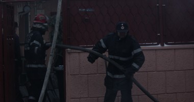 Galerie FOTO / Un incendiu a nimicit o vilă din municipiul Constanța - 6