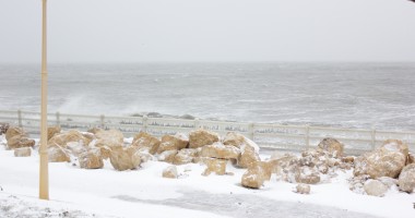 IMAGINI INEDITE. Furtună pe mare - 3