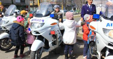 IMAGINI SPECTACULOASE. FOCURI DE ARMĂ și OSTATIC eliberat în centrul Constanței, de Ziua Poliției Române. Galerie FOTO și VIDEO - 3
