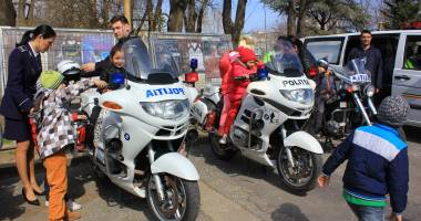 IMAGINI SPECTACULOASE. FOCURI DE ARMĂ și OSTATIC eliberat în centrul Constanței, de Ziua Poliției Române. Galerie FOTO și VIDEO - 4