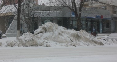 Ninsoarea abundentă ține constănțenii închiși în case   FOTO - 3