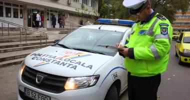 Galerie FOTO. Panică pe străzile Constanței! Poliția ridică mașinile parcate neregulamentar - 10