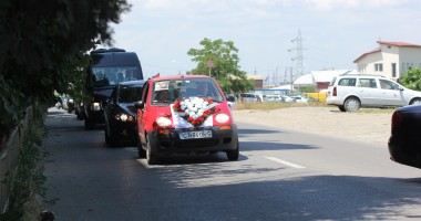 LACRIMI ȘI DURERE LA ÎNMORMÂNTAREA TÂNĂRULUI MORT în accidentul de pe podul IPMC / Galerie foto - 8