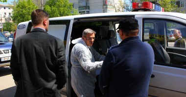 JAF la o CASĂ DE AMANET din Constanța. Au furat AURUL și BANII cu o ȘURUBELNIȚĂ! - 4
