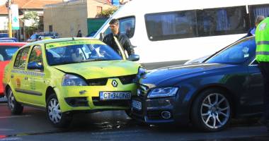 Accident rutier în Constanța. CIRCULAȚIE BLOCATĂ! - 3
