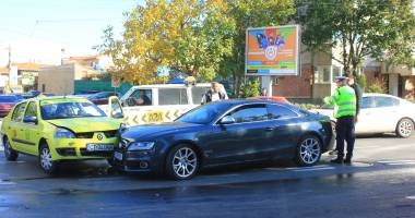 Accident rutier în Constanța. CIRCULAȚIE BLOCATĂ! - 4