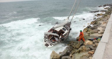 GALERIE FOTO SPECTACULOASĂ / UN IAHT A EȘUAT ÎN PORTUL TOMIS! - 5