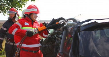 GALERIE FOTO / Accident rutier GRAV între Constanța și Valu lui Traian. UN MORT și patru răniți grav - 11