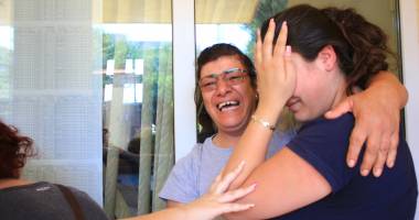 Stire din Cultură-Educație : Galerie foto. A plouat cu note mici la bacalaureat. Lacrimi amarnice la afișarea rezultatelor