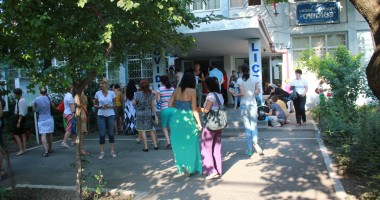 Galerie FOTO / A început examenul de titularizare! Iată unde au loc probele în municipiul Constanța - 4