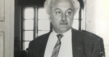 Stire din Cultură-Educație : Arhiva de Aur "Cuget Liber". Mari profesori - Marin Mincu, geniul incompatibil cu "mediocritatea" de la "Ovidius"