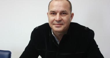 Stire din Eveniment : Cât de legale sunt "CARACATIȚELE"? Ce trebuie să faci dacă ți-a fost RIDICATĂ MAȘINA? Șeful Poliției Locale vă răspunde la întrebări