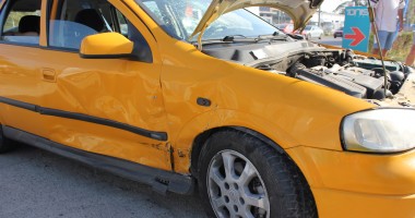 Încă un accident pe bulevardul Aurel  / Galerie foto - 4