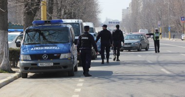 Razie în Constanța. Polițiștii au ieșit în stradă | GALERIE FOTO - 2