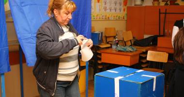 Galerie foto / Constănțenii votează masiv! Iată pe ce loc suntem - 4